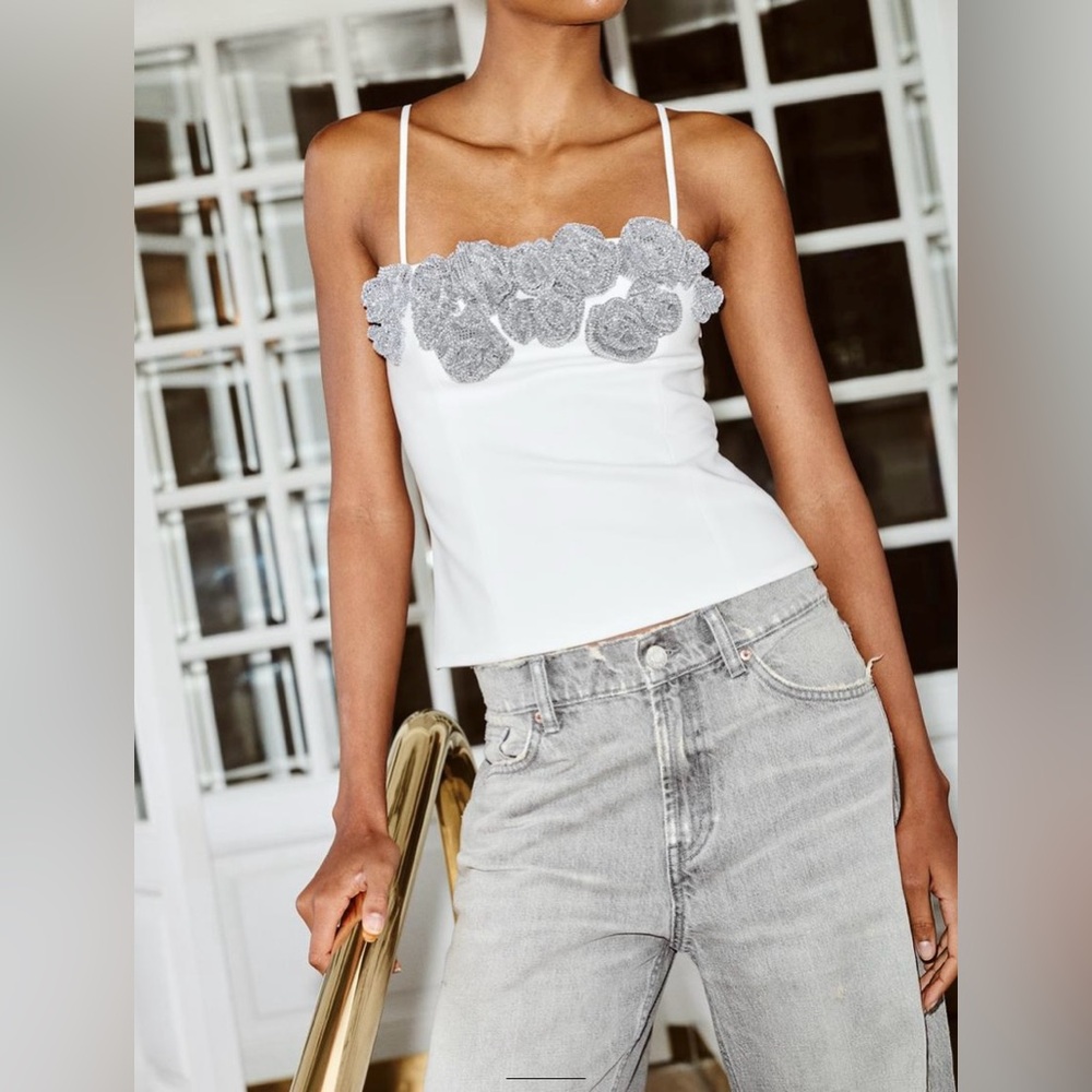 ZARA… strapless flower jewelry top